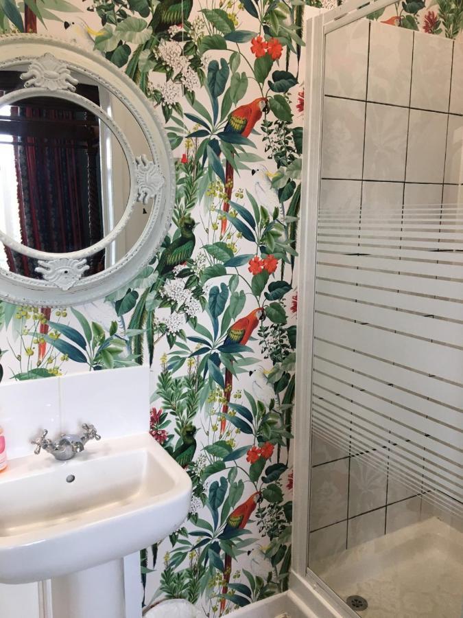 The Forester And Flower Bath Buitenkant foto